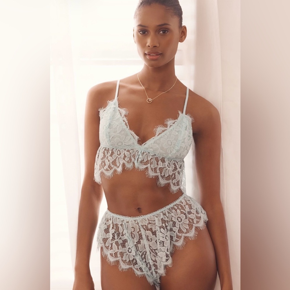 Anthro Ruffle Lace Panty